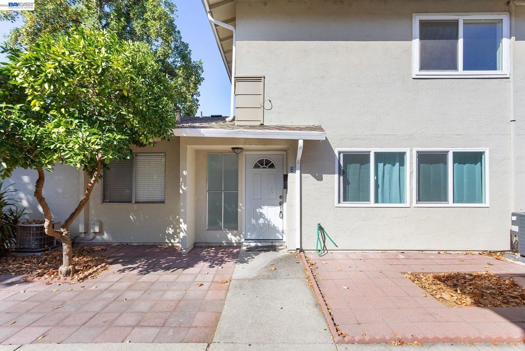 1387 Del Rio Cir B