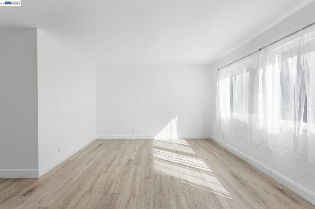 1387 Del Rio Cir B