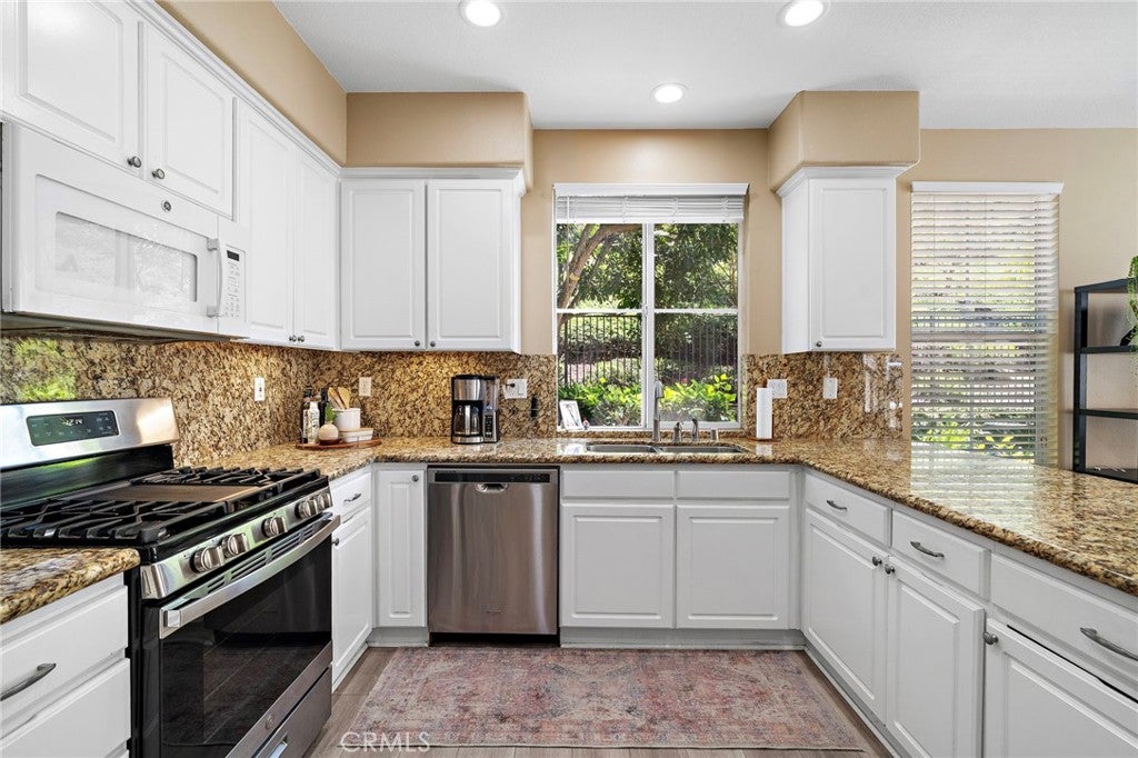 35 Kyle Court, Ladera Ranch CA 92694 - Photo 12