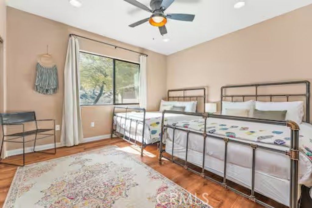 listing image 130721815982946200919