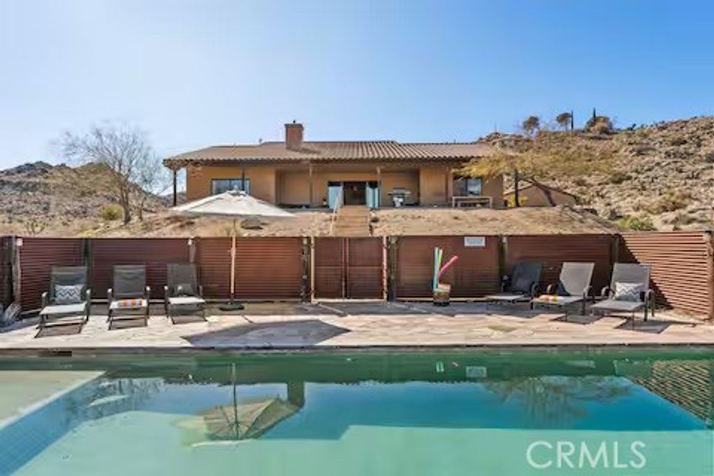 listing image 130726812009214690394