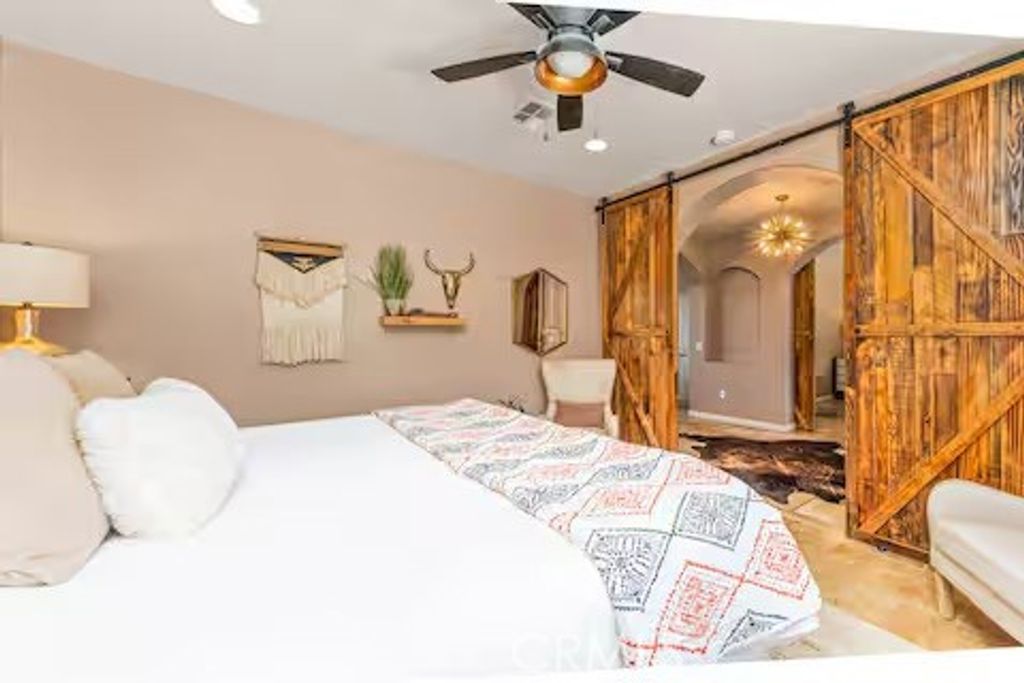 listing image 130720436774750398183