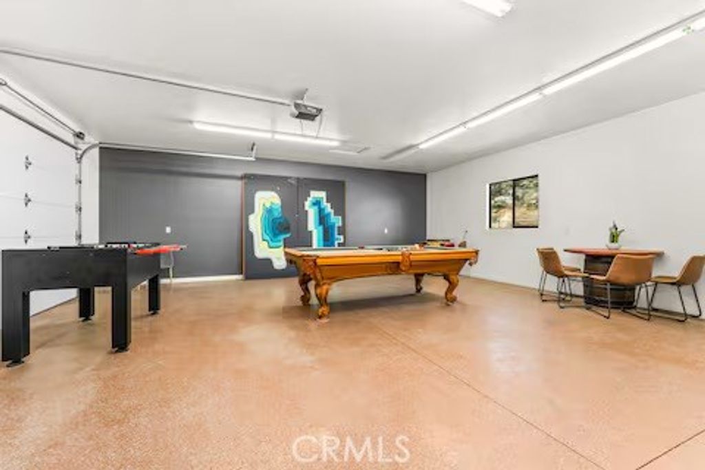 listing image 130722892969981325907