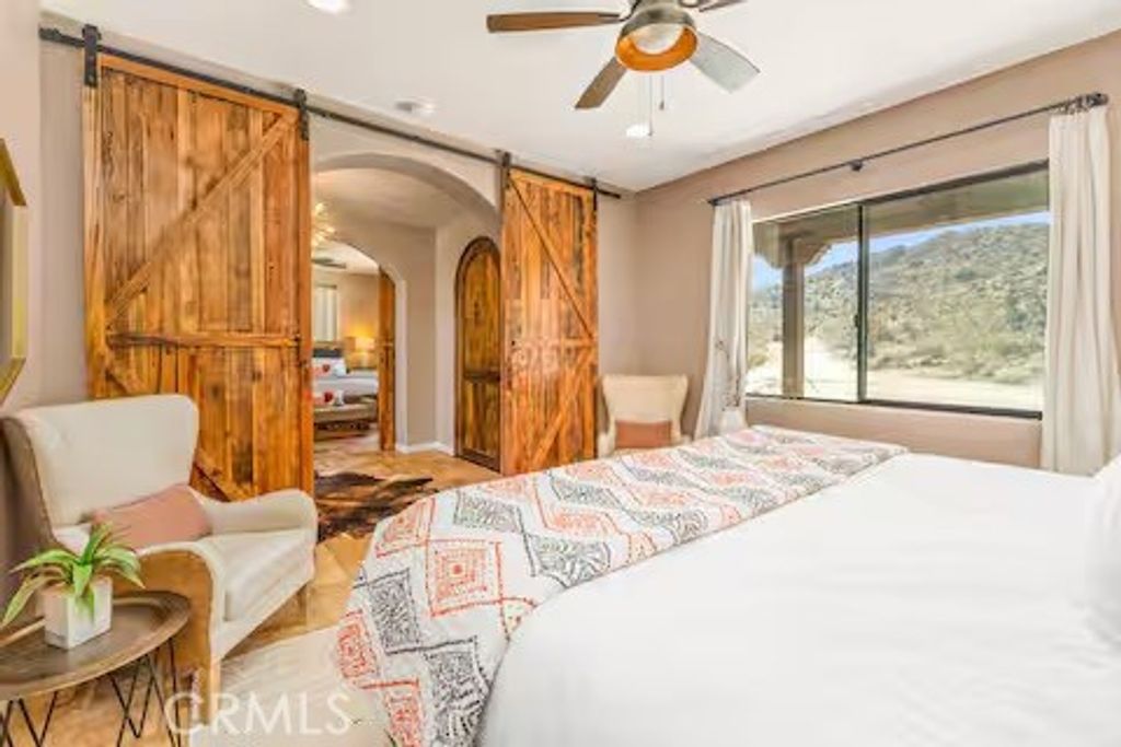 listing image 130722833134782710544