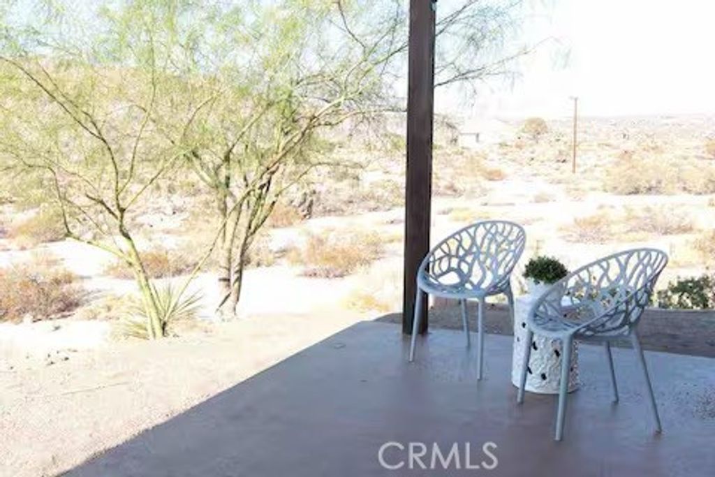 listing image 130723215108458670974