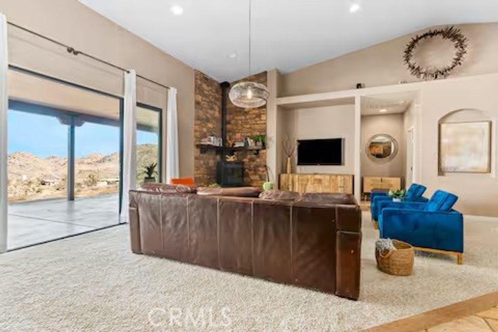 listing image 130729242756167150573