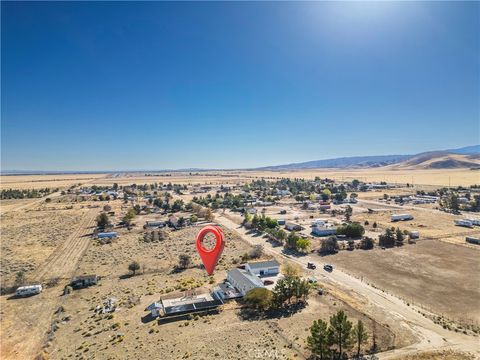 Photo of 28339 Mimi Ln, Lancaster, CA 93536 (MLS # GD26006189)