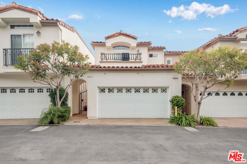 Let yourself be greeted by stunning ocean views every time you come home. Look out through the greenery of the garden to the sea beyond and your soul will be soothed. Enjoy all the attributes of this newly spruced up townhouse in the upscale community of Vista Pacifica at Broad Beach. The townhome boasts high ceilings, an open floor plan, and the spacious feeling that everyone wants. Stone and wood flooring throughout, there's a fireplace in the living room and in the primary bedroom. There are two ocean view decks on both floors, vaulted ceilings, a marvelous walk-in closet and both bedrooms' bathrooms have a separate tub and shower. The community offers a pool, an exercise room and gated access. Close to restaurants, markets and beautiful beaches - This fabulous townhouse awaits!