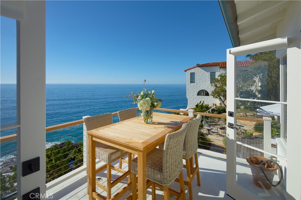 Victoria Beach (VB) - Residential Lease