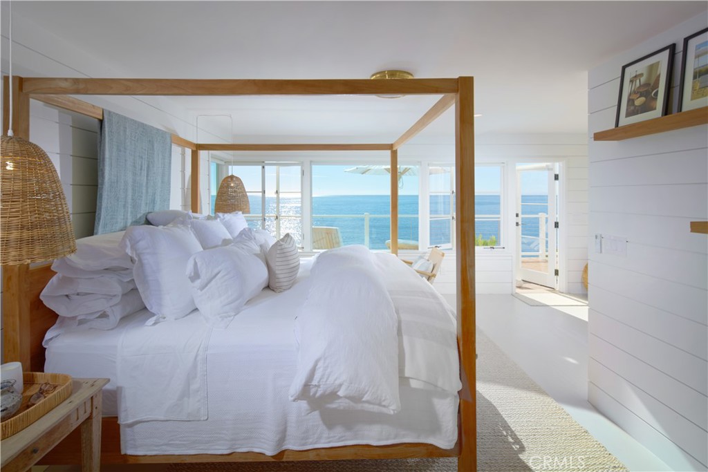 Victoria Beach (VB) - Residential Lease
