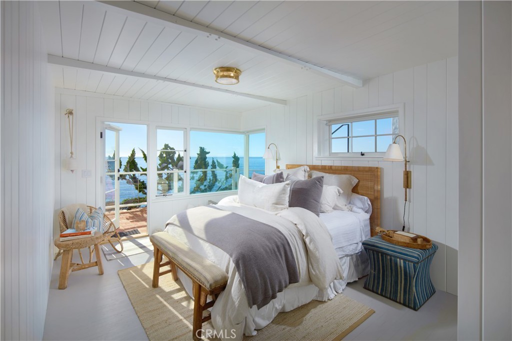 Victoria Beach (VB) - Residential Lease