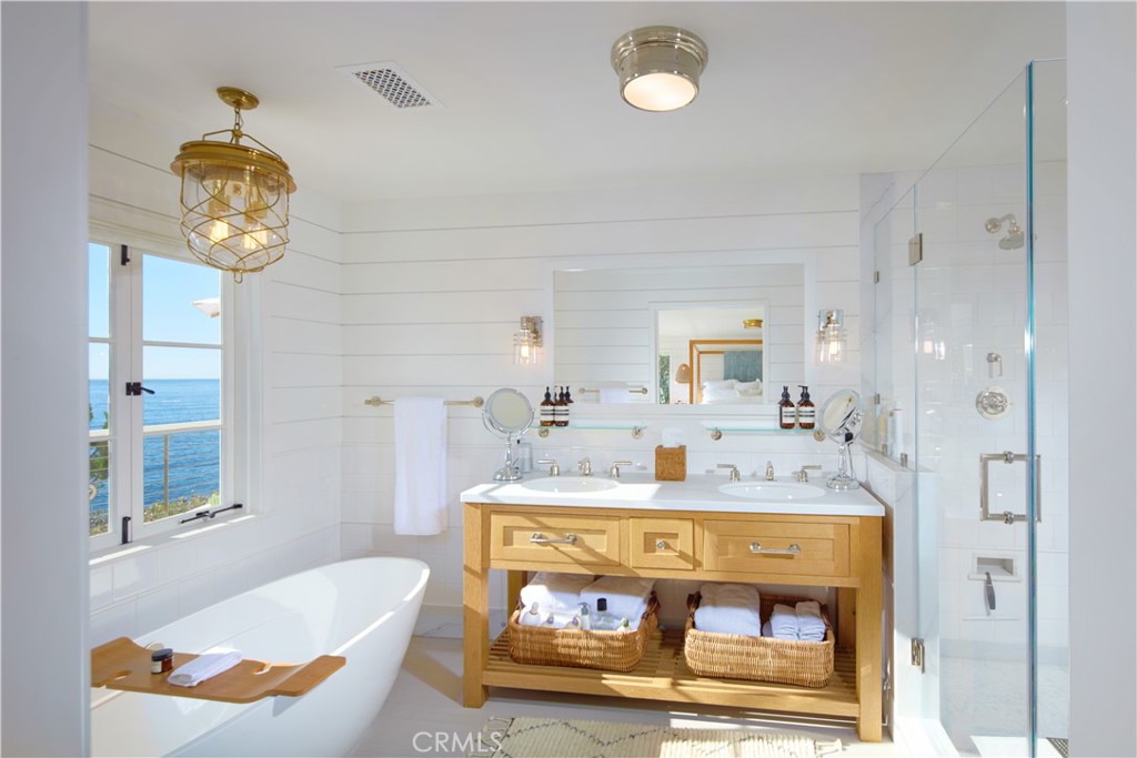 Victoria Beach (VB) - Residential Lease