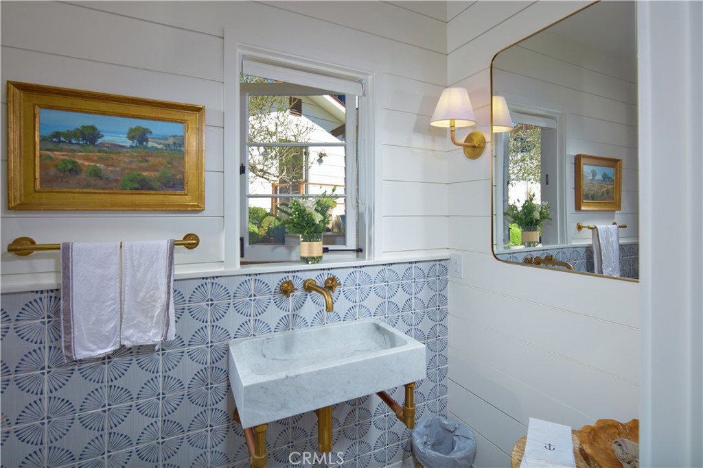 Victoria Beach (VB) - Residential Lease