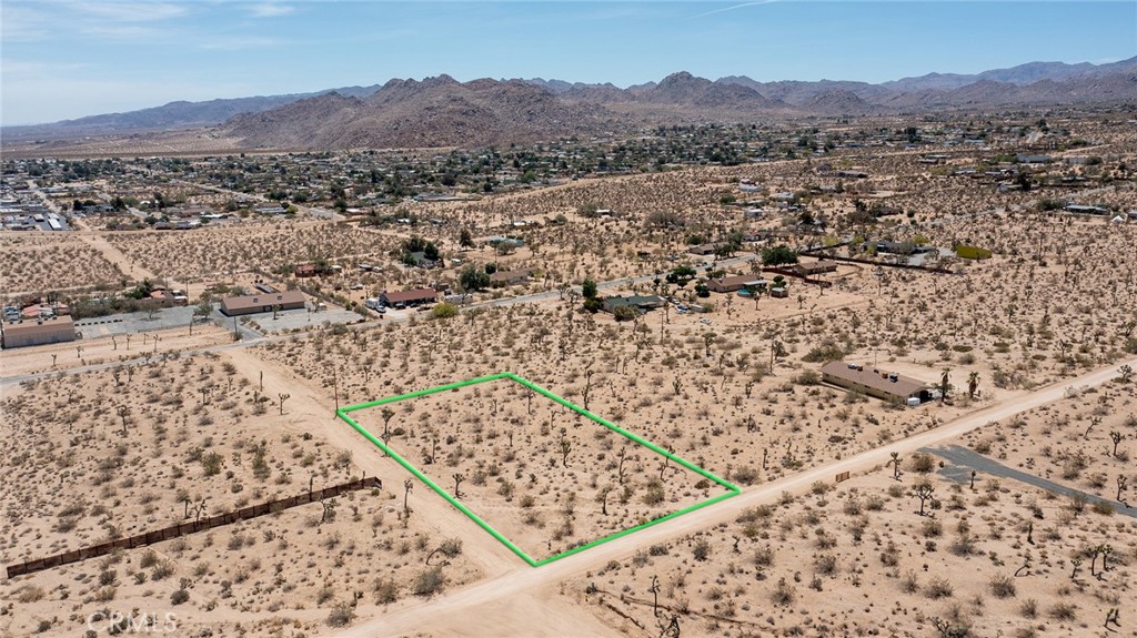 6563 Saddleback Road