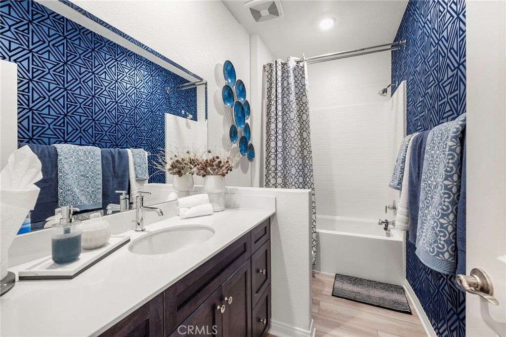 Photo of 41218 Alegria Lane, Lake Elsinore, CA 92532 (MLS # OC25216941)