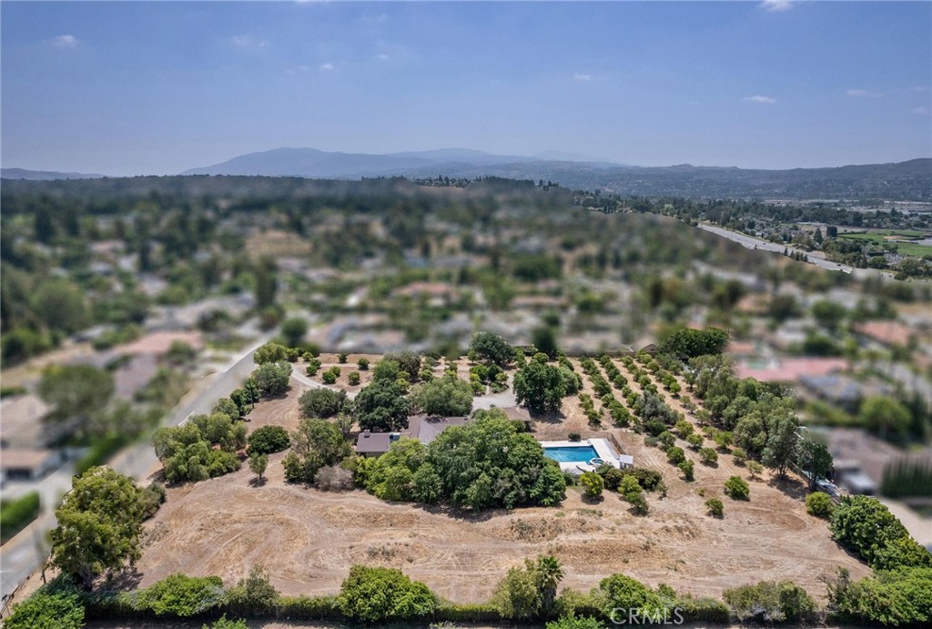 5729 Grandview Avenue