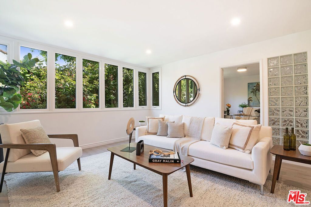 Photo of 10725 Ohio Avenue #204, Los Angeles, CA 90024 (MLS # 25620543)