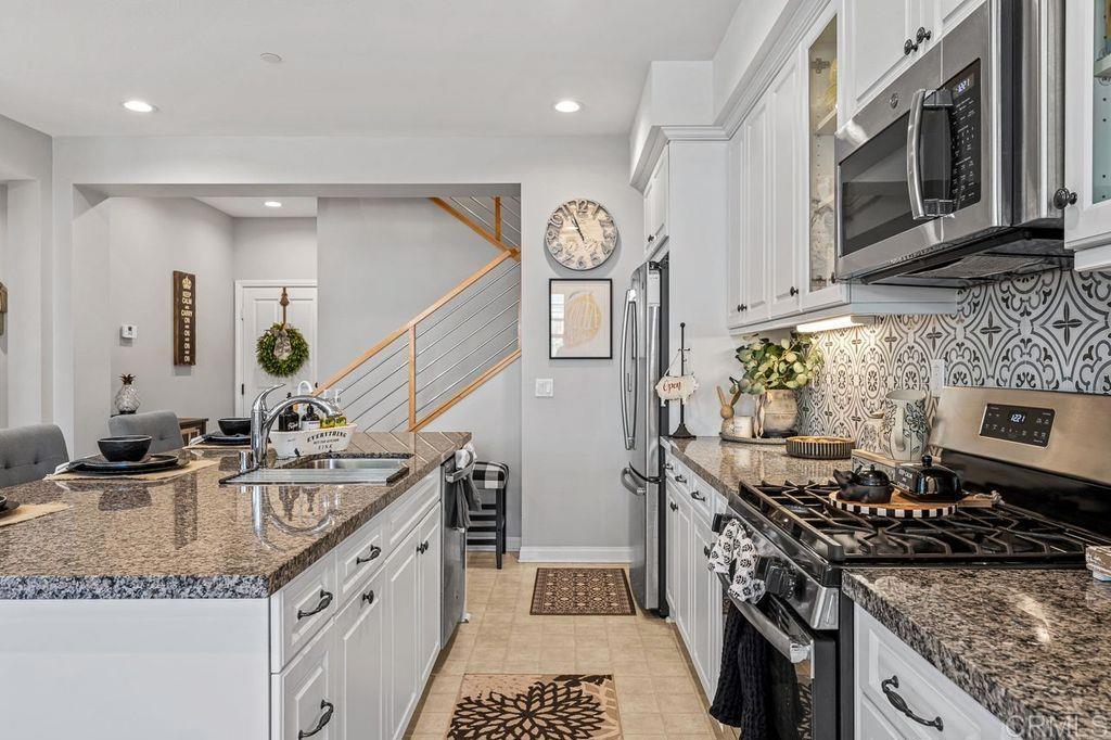 1115 Calle Oroblanco 3