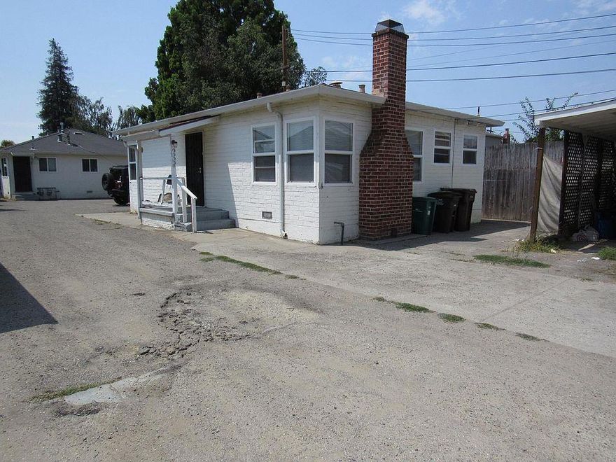 Welcome to this charming 2-bedroom, 1-bathroom home located in the vibrant city of Hayward. With a cozy 750 sq ft of living space, this home offers a delightful blend of comfort and convenience. The eat-in kitchen is functional and comes equipped with a gas oven and refrigerator. The flooring throughout the home consists of a mix of hardwood, laminate, tile, and vinyl/linoleum, offering durability and style in every room.  Cozy up by the fireplace on chilly evenings, creating a warm and inviting atmosphere. Although there is no dedicated family room, the layout makes efficient use of space, with a comfortable area for dining and relaxation. The home includes laundry hookups, providing the convenience of in-home laundry. Situated on a lot with a minimum size of 12,288 sq ft, there is ample outdoor space. It falls within the Hayward Unified School District, making it a practical choice for families. Don't miss this opportunity to own a charming home in a convenient Hayward location.