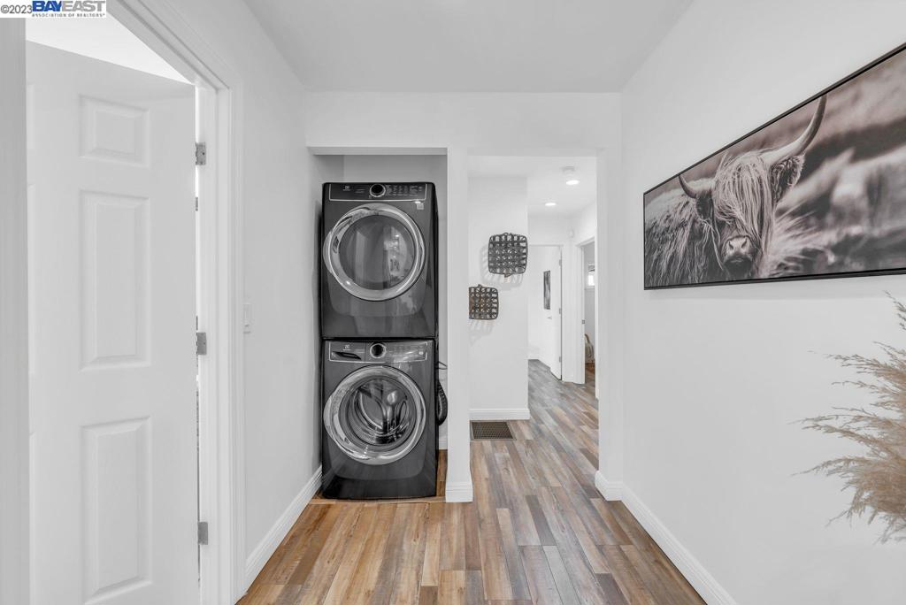 REDWOOD HEIGHTS - Residential