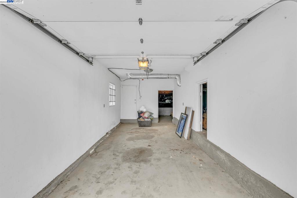 REDWOOD HEIGHTS - Residential