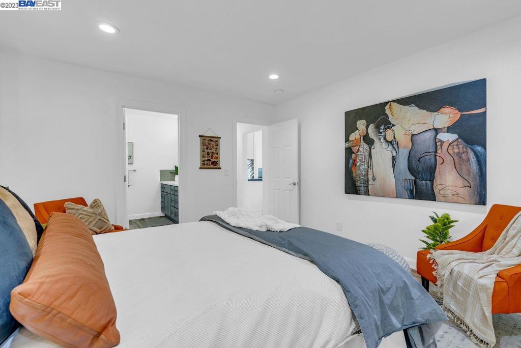 REDWOOD HEIGHTS - Residential