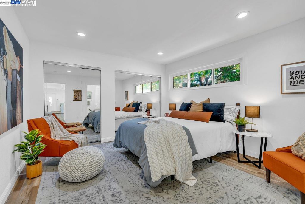 REDWOOD HEIGHTS - Residential