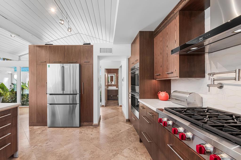 803 N Via Monte Vista
