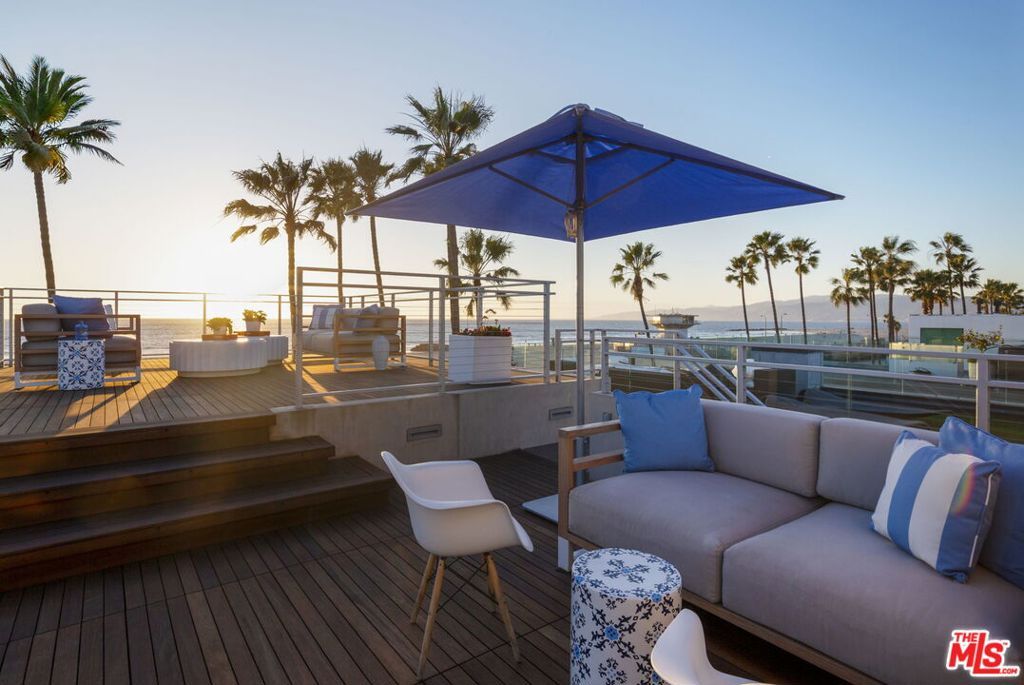 Photo of 2505 Ocean Front Walk, Venice, CA 90291 (MLS # 26672033)