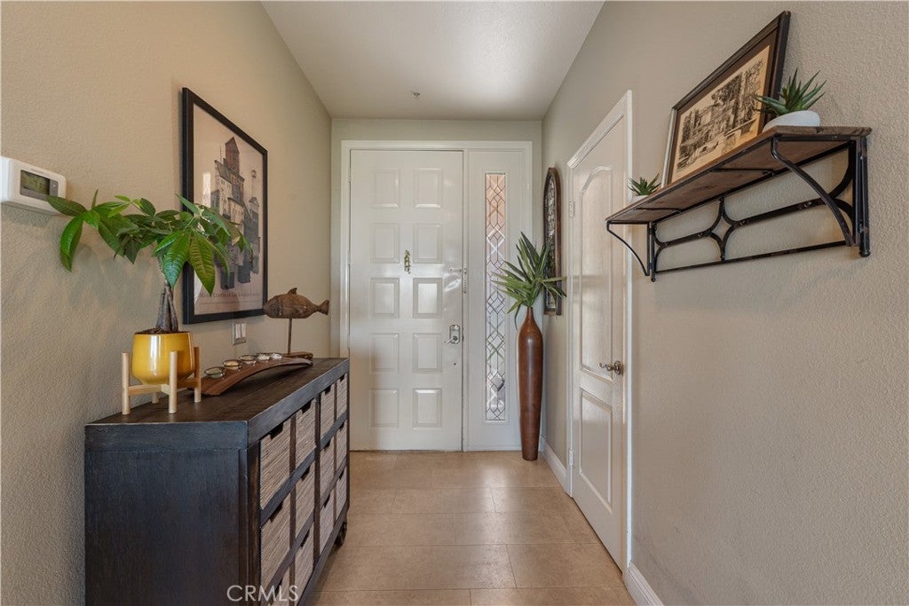 5142 Warner Ave 209