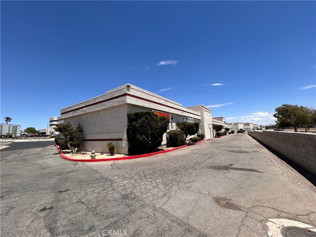15403 Anacapa Rd.