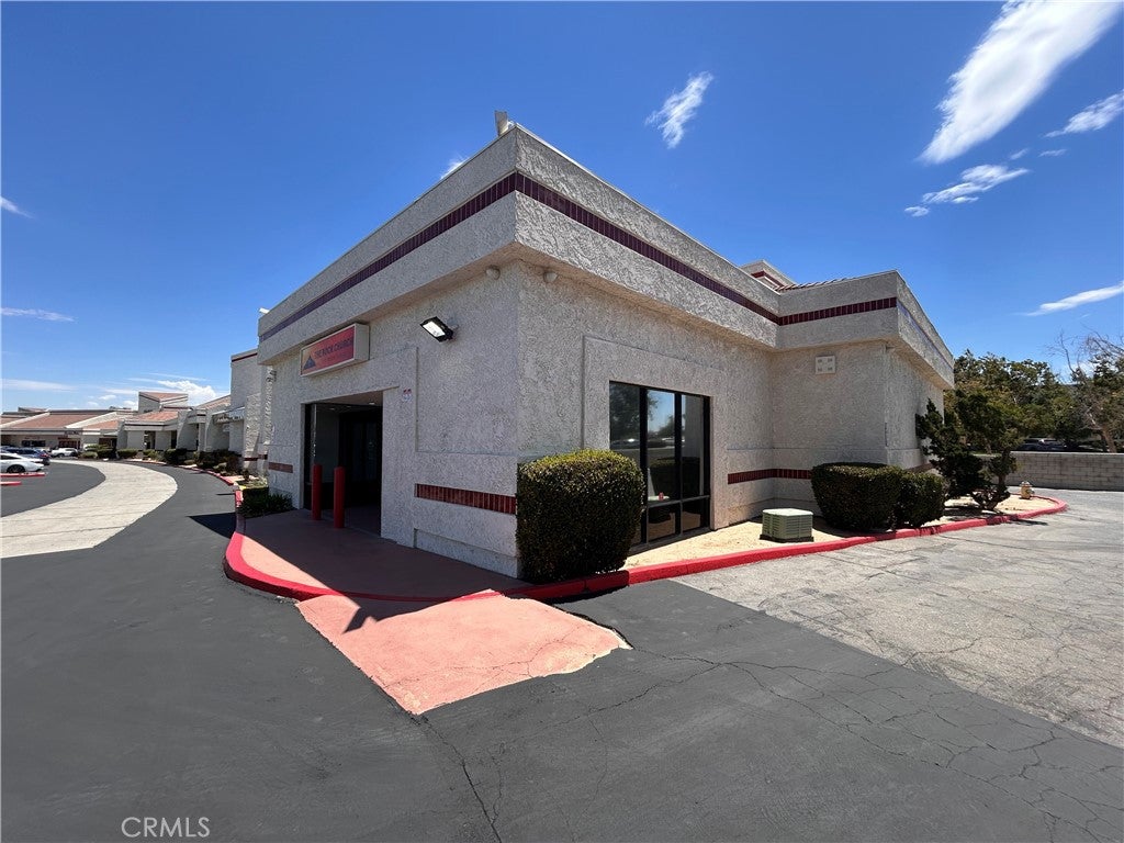 15403 Anacapa Rd.