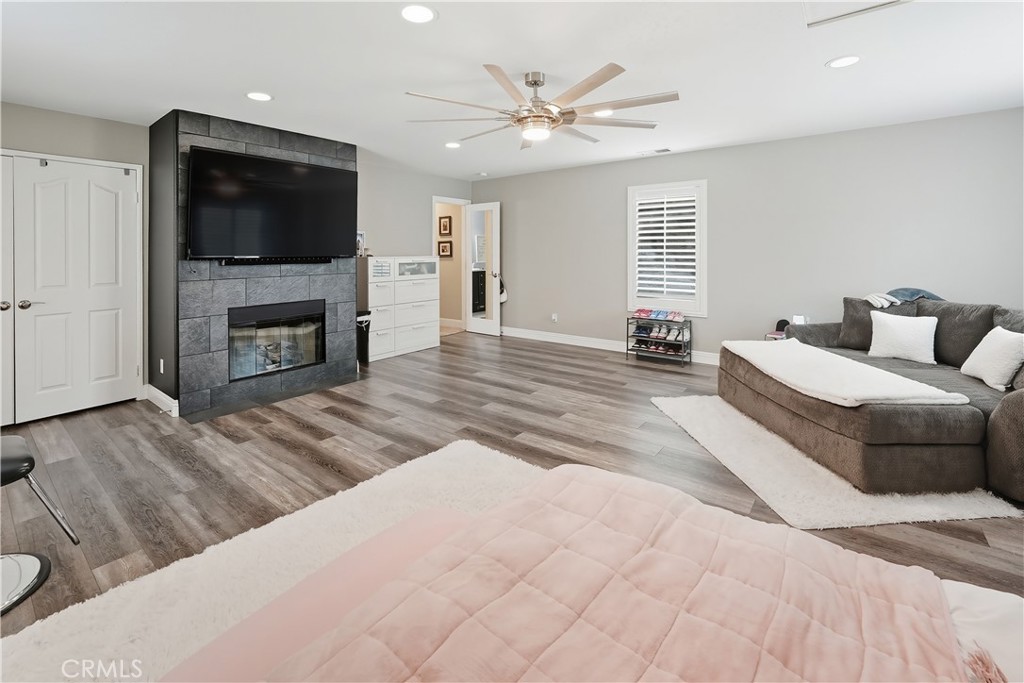 Cambridge Collection (CAMBC) - Residential