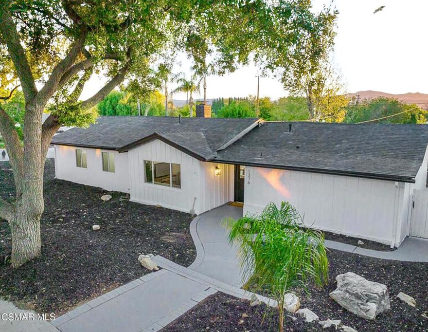 Welcome to this charming 3-bedroom, 2-bathroom single-story home in the heart of Thousand Oaks! Located in a desirable neighborhood, this home features an open and inviting floor plan with a spacious living room, cozy fireplace, and plenty of natural light. The kitchen offers ample cabinetry, modern appliances, and a breakfast nook. The primary suite includes an en-suite bathroom, while the two additional bedrooms provide generous space for family or home office needs.Step outside to a private backyard, perfect for relaxing or entertaining. Additional features include central AC/heat, an attached two-car garage, and laundry hookups. Conveniently situated near parks, shopping, and top-rated schools, this home offers comfort and accessibility.Don't miss out on this fantastic rental opportunity--schedule a showing today!