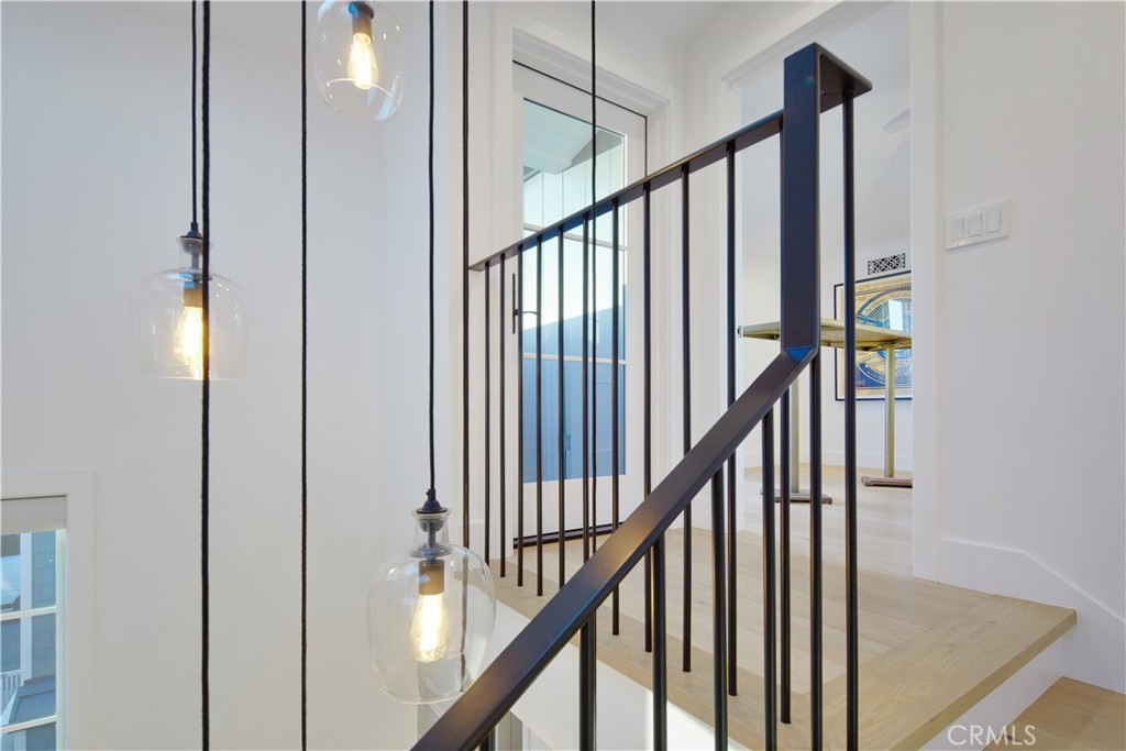 Corona del Mar North of PCH (CNHW) - Residential Lease