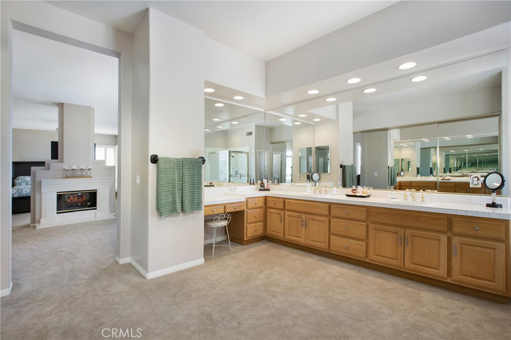 Oaks (DOK) - Residential