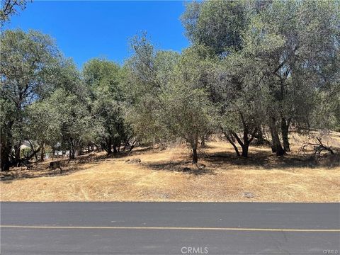 Photo of 20393 Powder Horn Road, Hidden Valley Lake, CA 95467 (MLS # LC25272144)