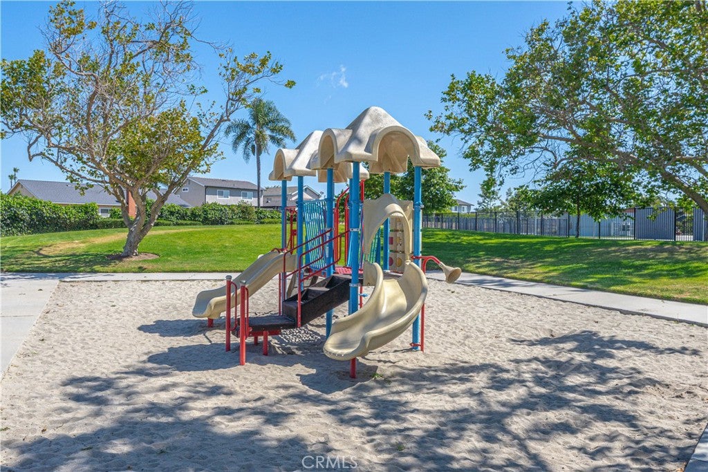 5511 Wendy Circle, Huntington Beach CA 92649 - Photo 49