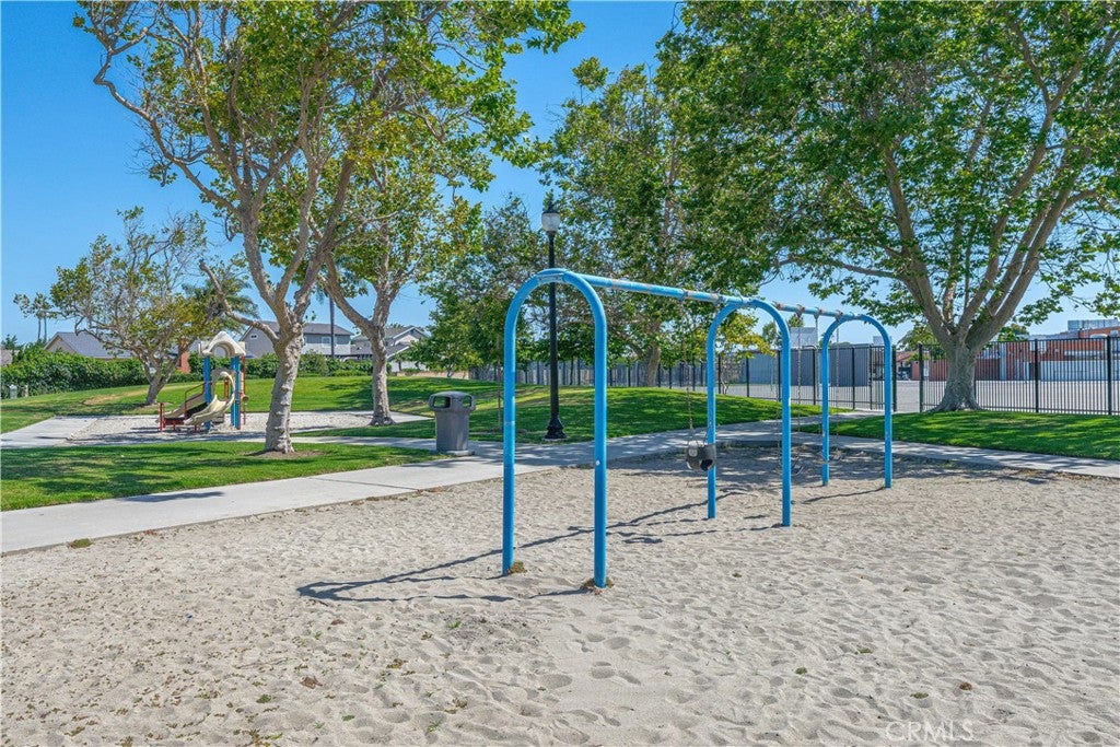 5511 Wendy Circle, Huntington Beach CA 92649 - Photo 48