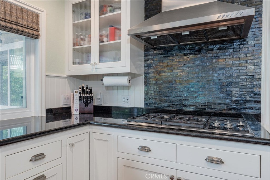 5511 Wendy Circle, Huntington Beach CA 92649 - Photo 9