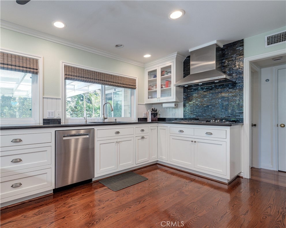 5511 Wendy Circle, Huntington Beach CA 92649 - Photo 7