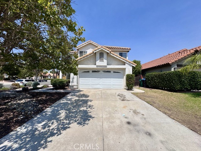 Welcome to this charming 3 bedroom, two story home with an attached two car garage, perfectly situated on a corner lot in the heart of Murrieta! Available now for lease. Inside, you’ll find soaring ceilings and a spacious living room complete with a cozy fireplace. The kitchen features white cabinetry, stainless steel and black appliances, and opens to the family room, which can also serve as a dining space. A laundry room and half bathroom are conveniently located on the main floor. Upstairs, all bedrooms await, including the primary suite with built-in cabinetry, ample space, and a ceiling fan. The en suite bathroom includes dual sinks and a shower/tub combination. The backyard is designed for relaxation and entertaining, offering a pergola gazebo, garden area, shed, and plenty of room to enjoy. This home is located next to Avaxat Elementary School and is close to parks, shopping, dining, and easy access to both the 215 and 15 freeways. Schedule your showing today!