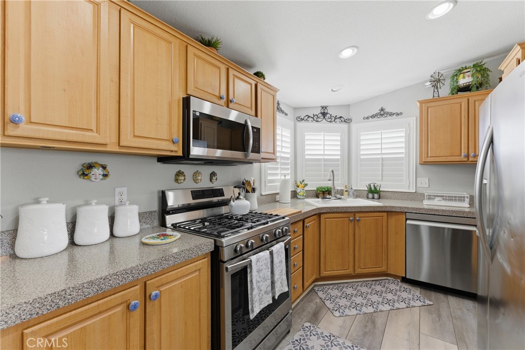 1414 W Central Avenue 98