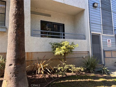 720 W 4th 114 Long Beach CA 90802