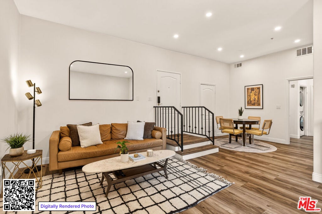 7101 La Tijera Boulevard J101