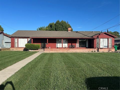 Photo of 1800 2nd St, Atwater, CA 95301 (MLS # MC26093531)