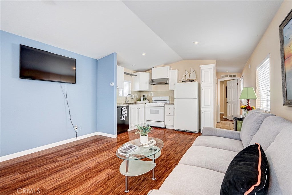 531 Pier Avenue 39