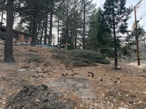 Photo of 33275 Iris Drive, Green Valley Lake, CA 92341 (MLS # IV26020776)