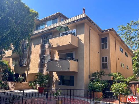 Photo of 6752 Hillpark Drive #204, Los Angeles, CA 90068 (MLS # 26666649)