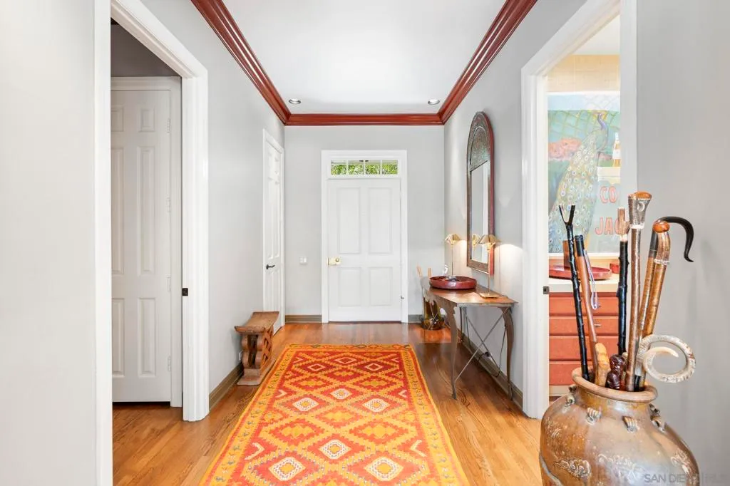 La Jolla, California 92037, United States, 3 Bedrooms Bedrooms, ,4 BathroomsBathrooms,Residential,Active,204365